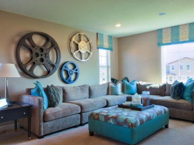 Membangun Suasana Damai lewat Kesederhanaan